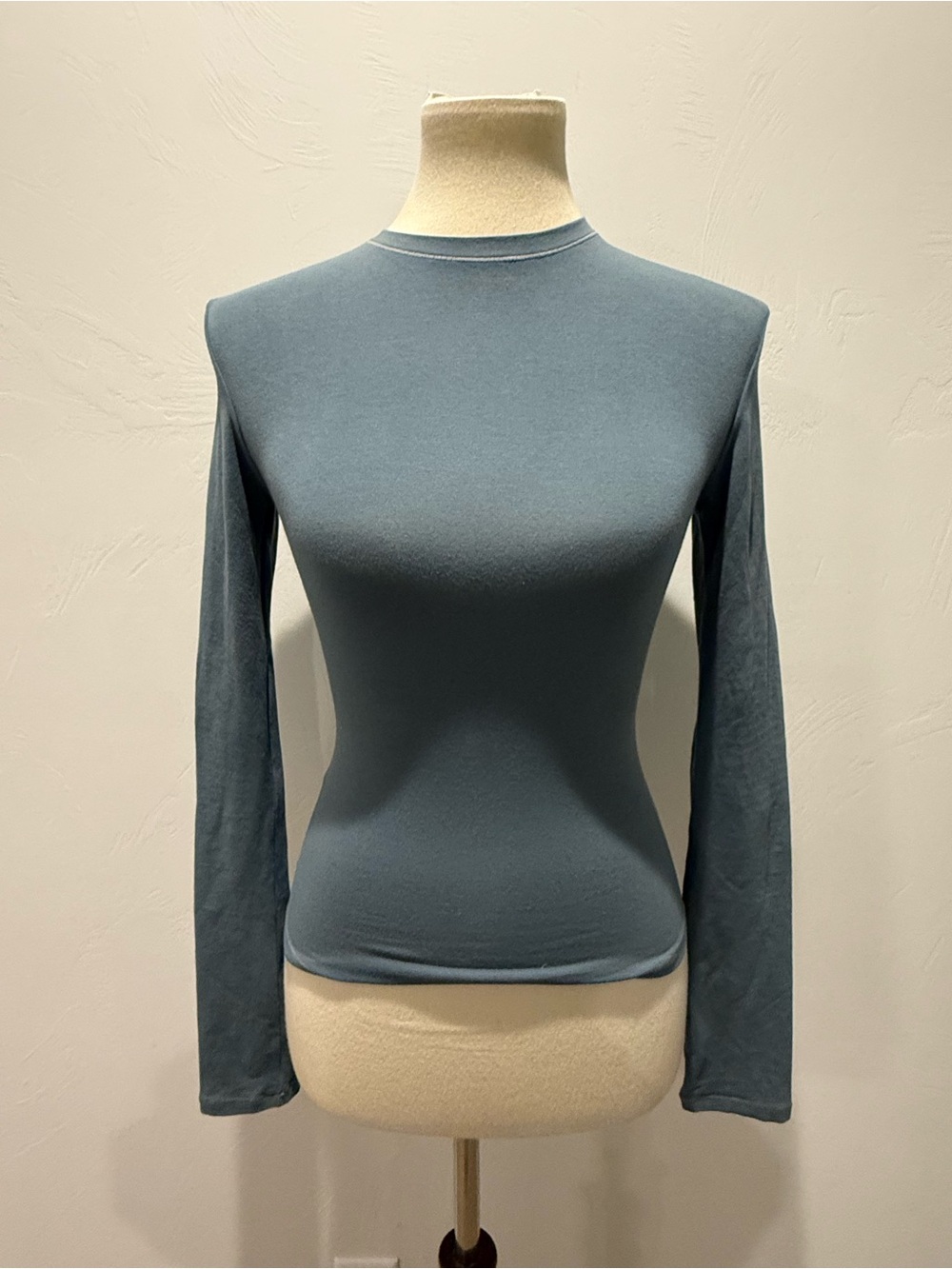 SKIMS - Women's Long-Sleeve T-Shirt - Cotton Jersey - Kyanite